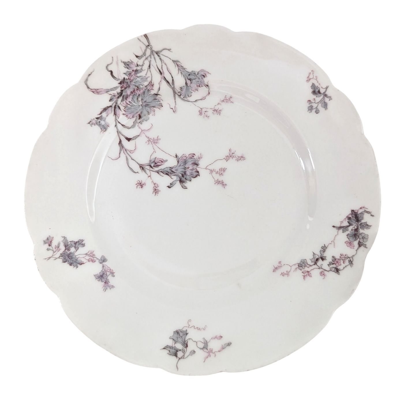 Assiettes en porcelaine maîtres porcelainiers Limougeauds 51 pièces