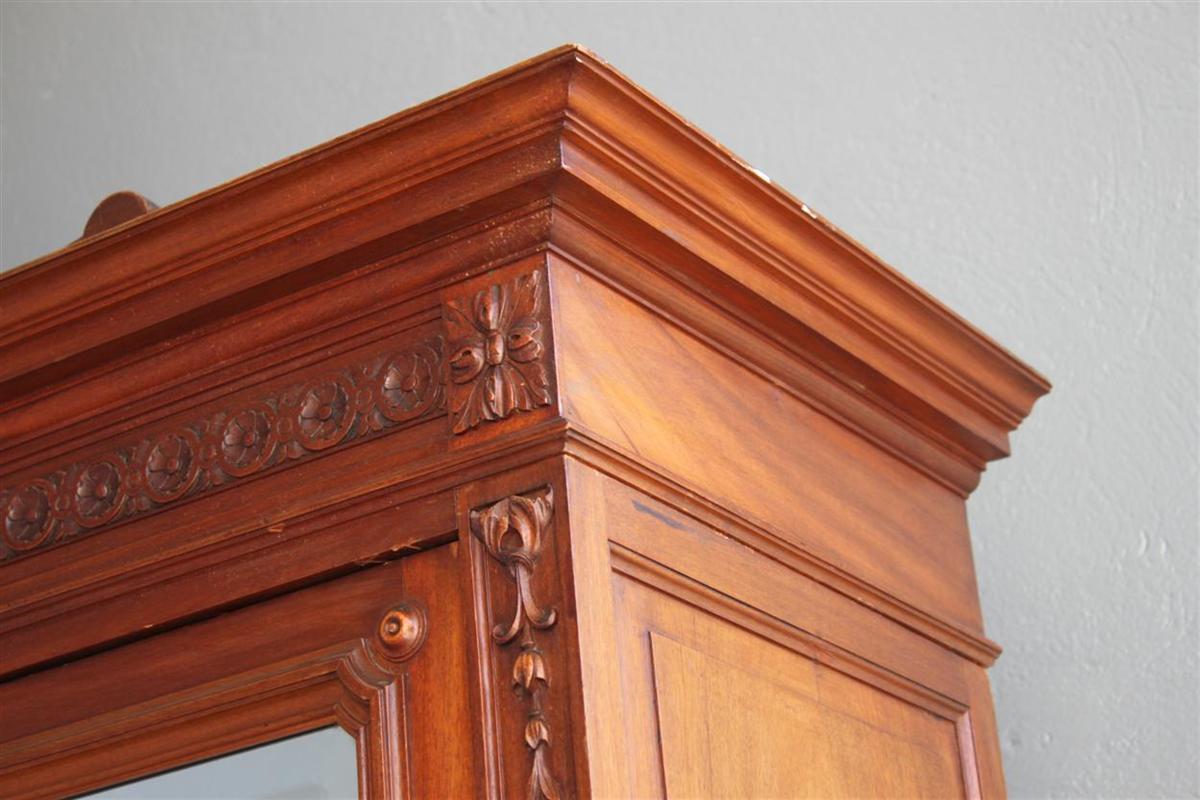 Armoire en acajou style Louis XVI époque 1920