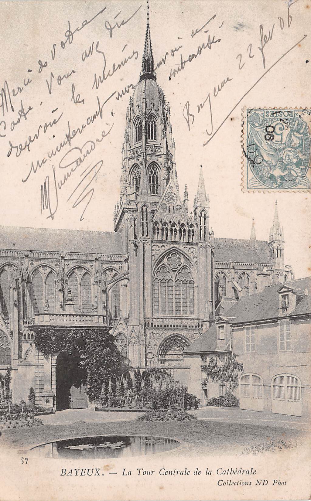 Carte postale ancienne - Bayeux la tour centrale de la cathédrale