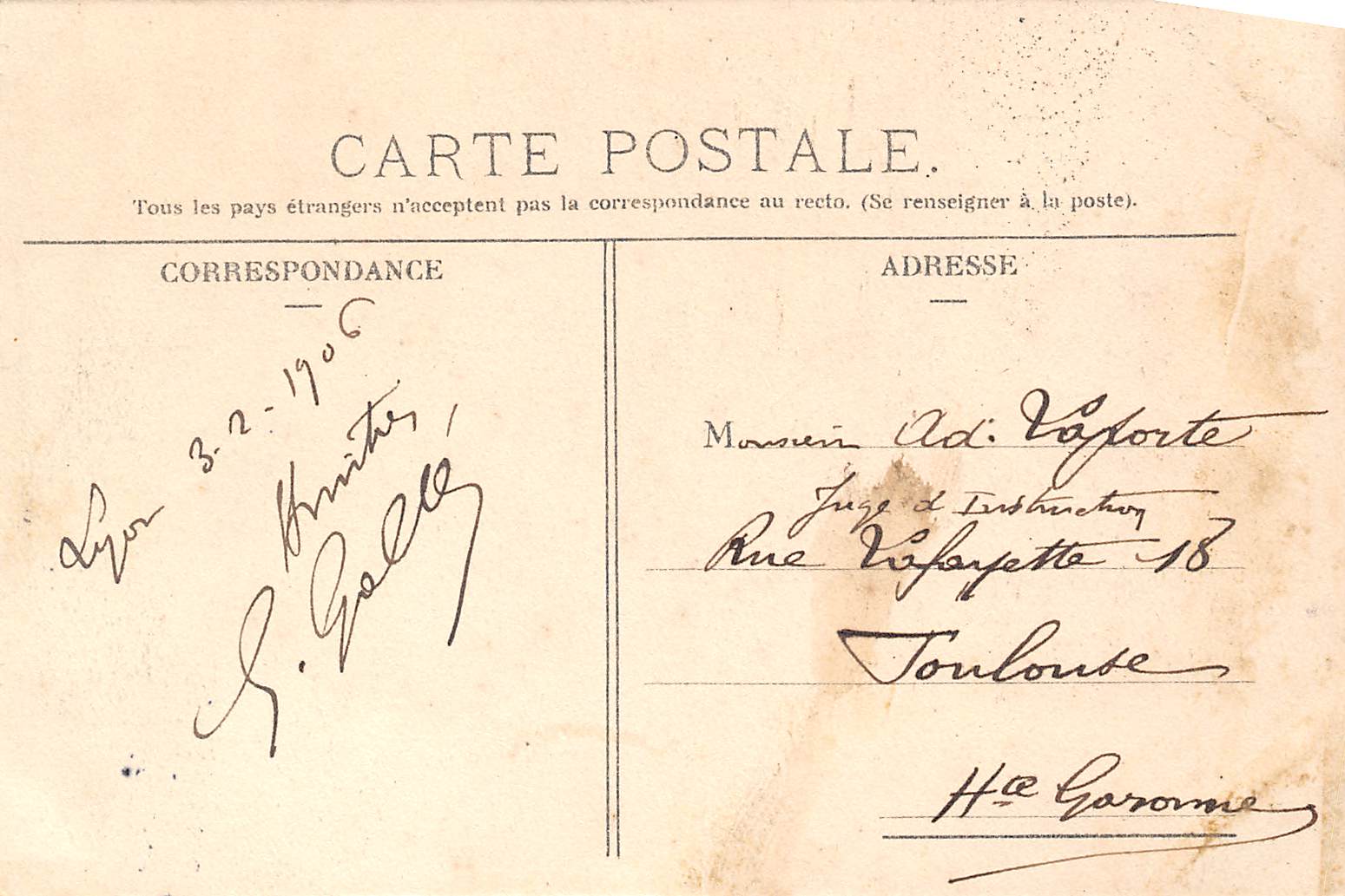 Carte postale ancienne - Lyon, place des cordelier et église Saint-Bonaventure