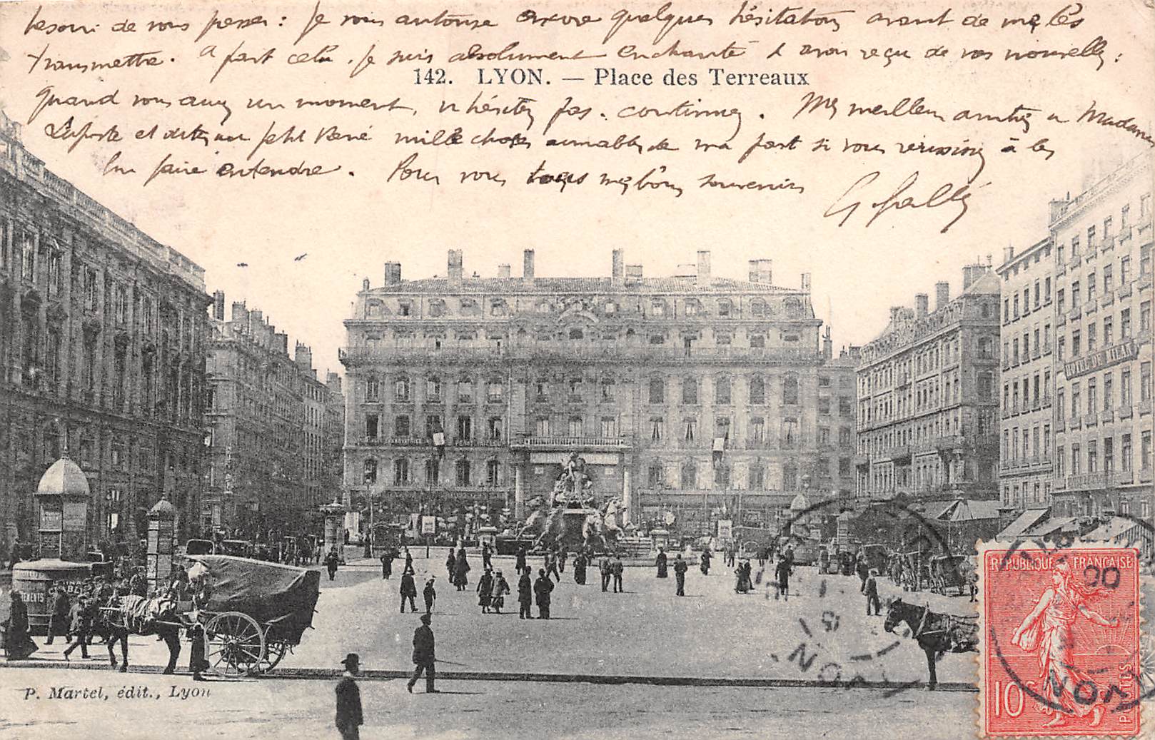 Carte postale ancienne - Lyon, place des terreaux