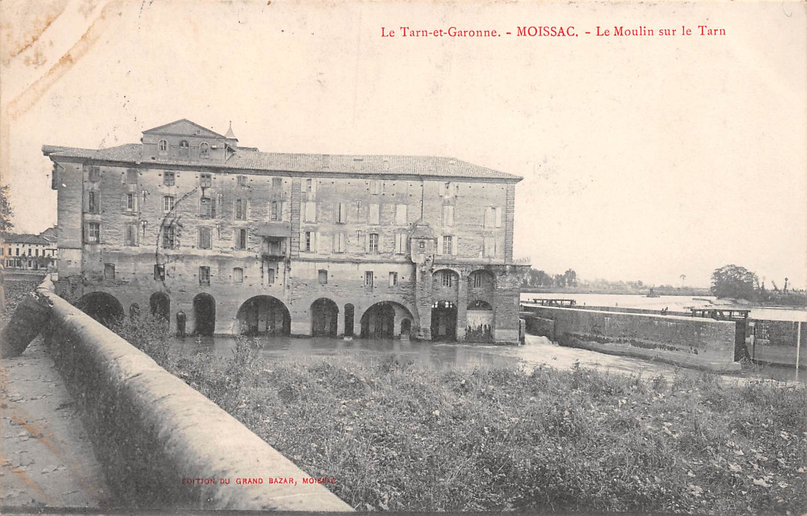 Carte postale ancienne - Moissac, le moulin sur le Tarn