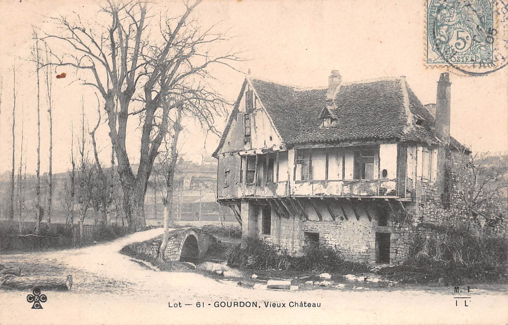 Carte postale ancienne - Gourdon, le vieux Château 