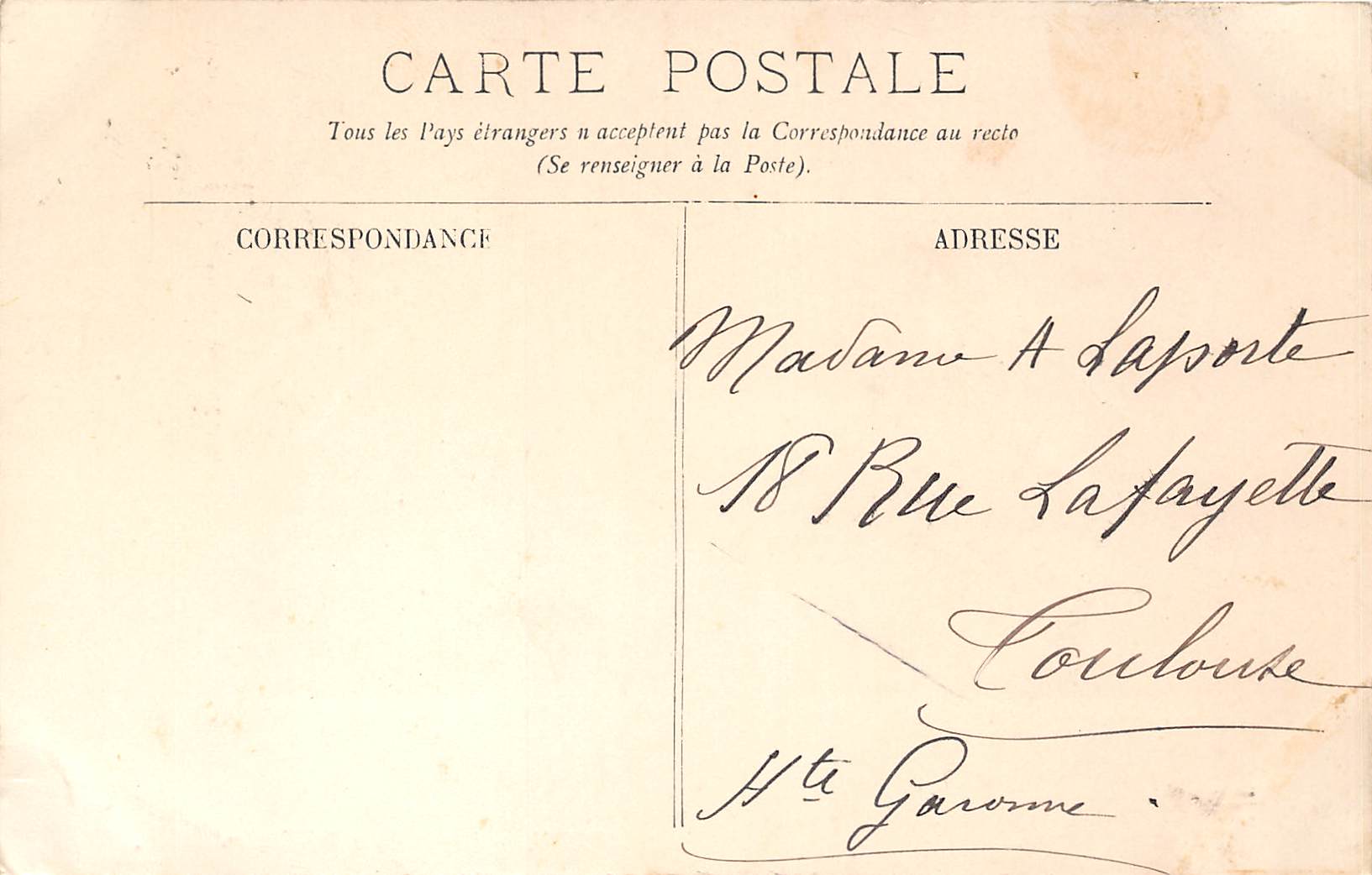 Carte postale ancienne - Tunis, Rue et place Bab-Souika