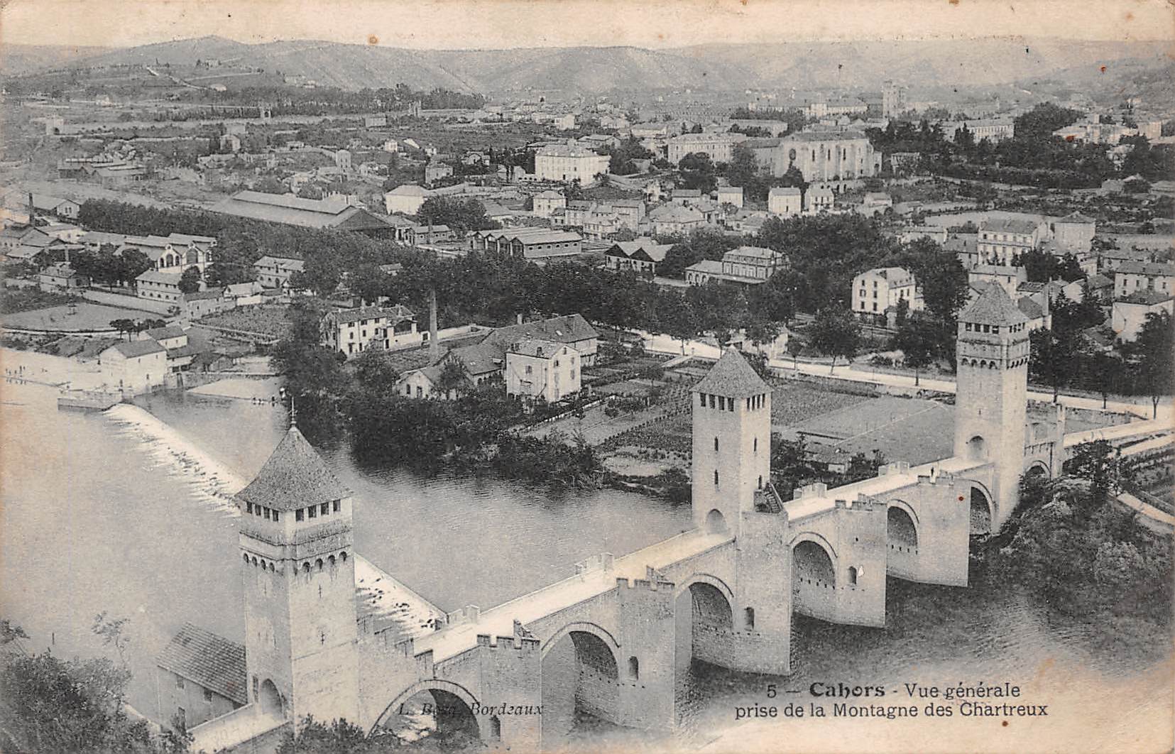 Carte postale ancienne - Cahors, vue générale 