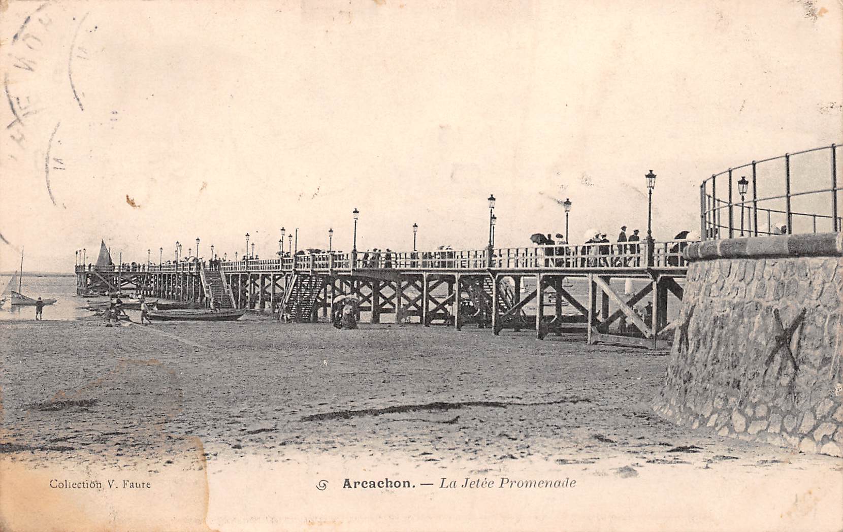 Carte postale ancienne - Arcachon, la promenade de la jetée