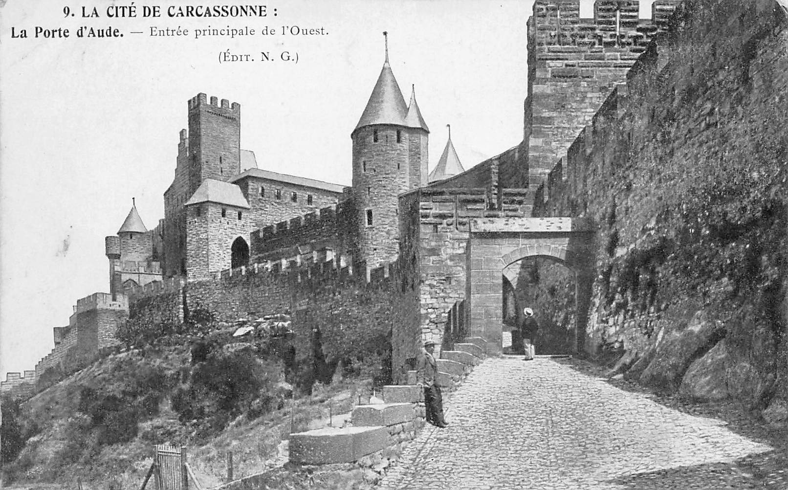 Carte postale ancienne - Carcassonne, la porte d'Aude