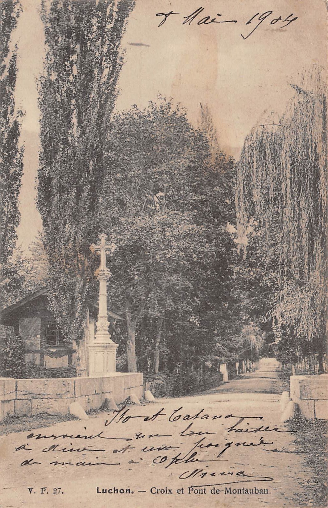 Carte postale ancienne - Luhon, croix et pont de Montauban