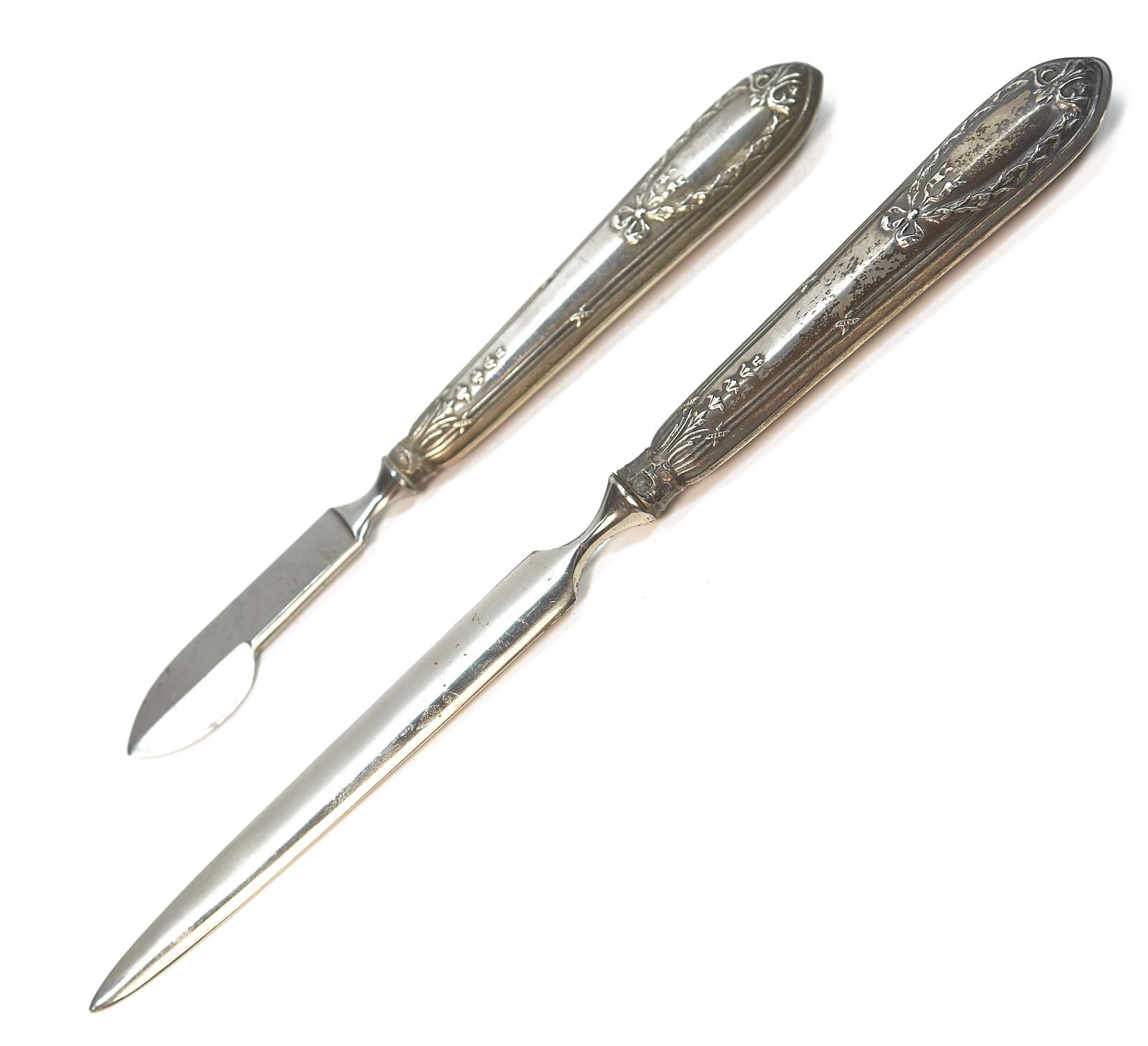 Boite de sceau à cacheter ancien 3 pièces métal argenté fioritures