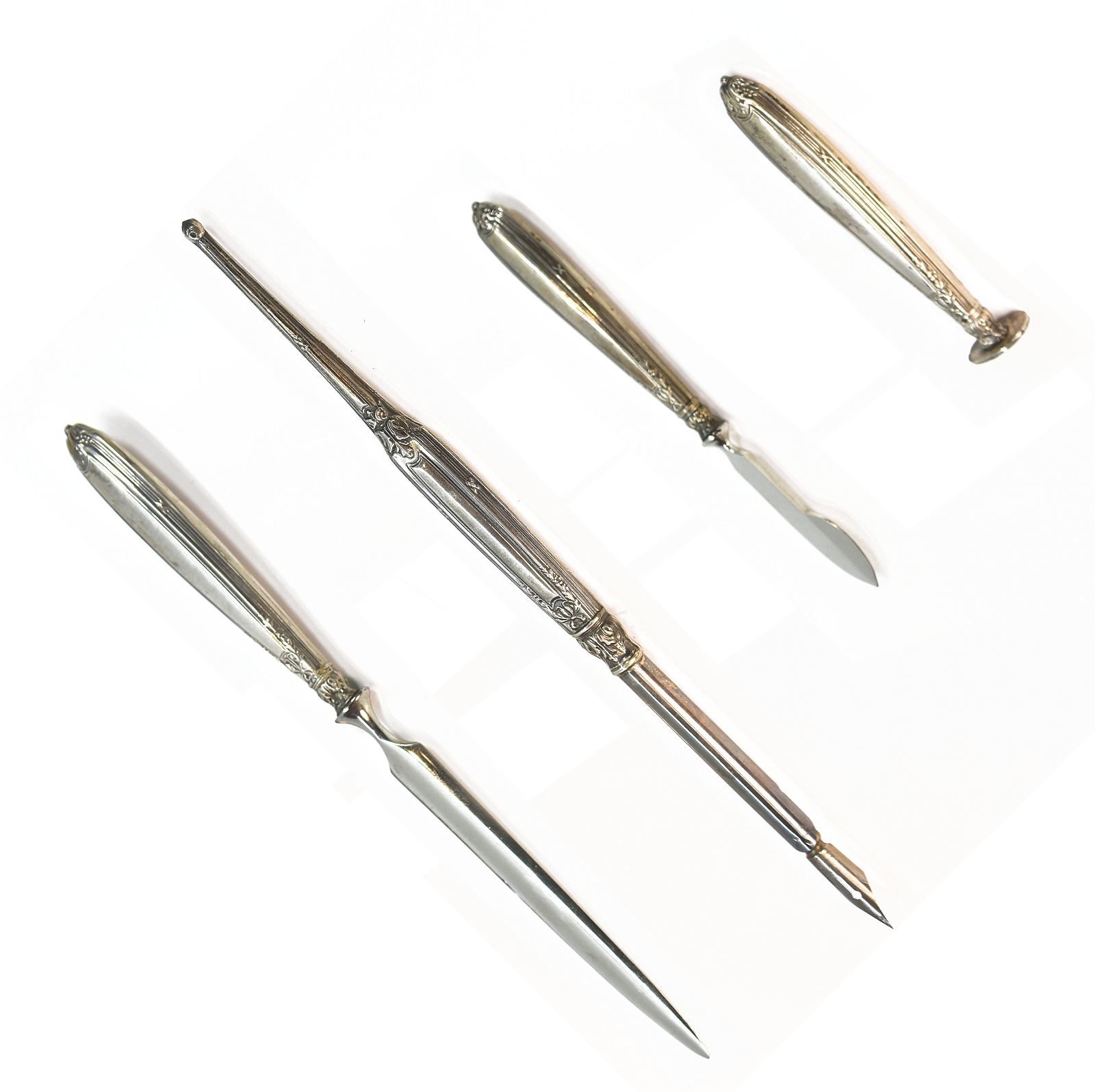 Boite de sceau à cacheter collection 4 pièces métal argenté fin XIXème