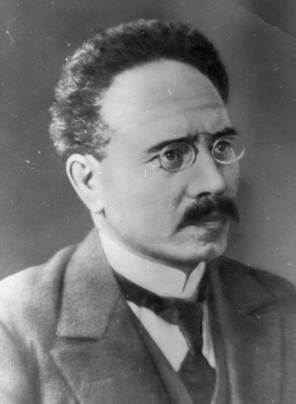 Dessin original portrait de Karl Liebknecht au crayon sur papier début XXème 