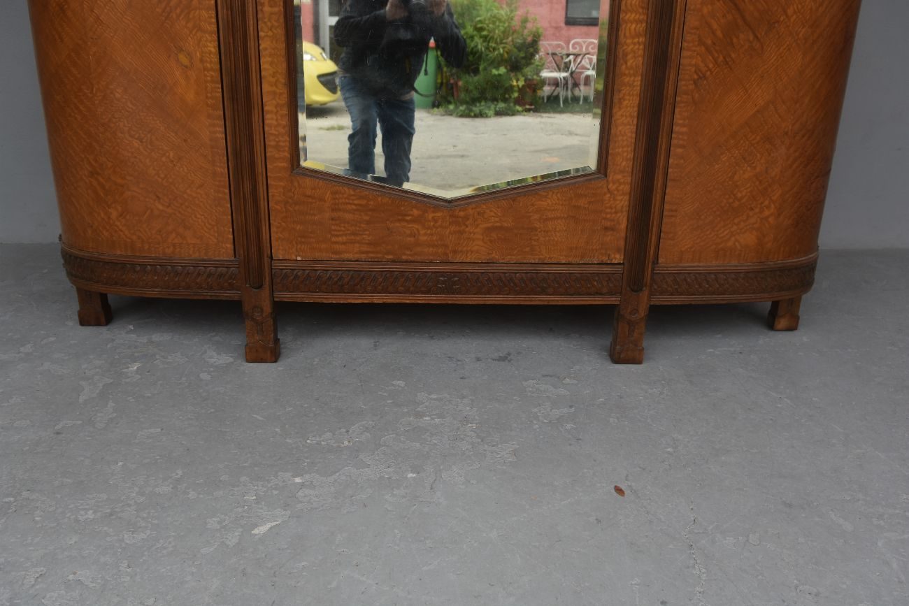 Armoire à glace 1900 Art nouveau acajou et loupe d'érable