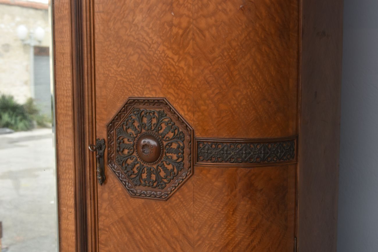 Armoire à glace 1900 Art nouveau acajou et loupe d'érable