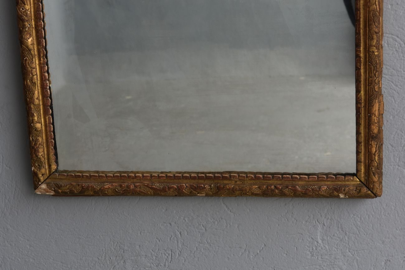Miroir style Louis XIV bois sculpté doré époque XVIIIème