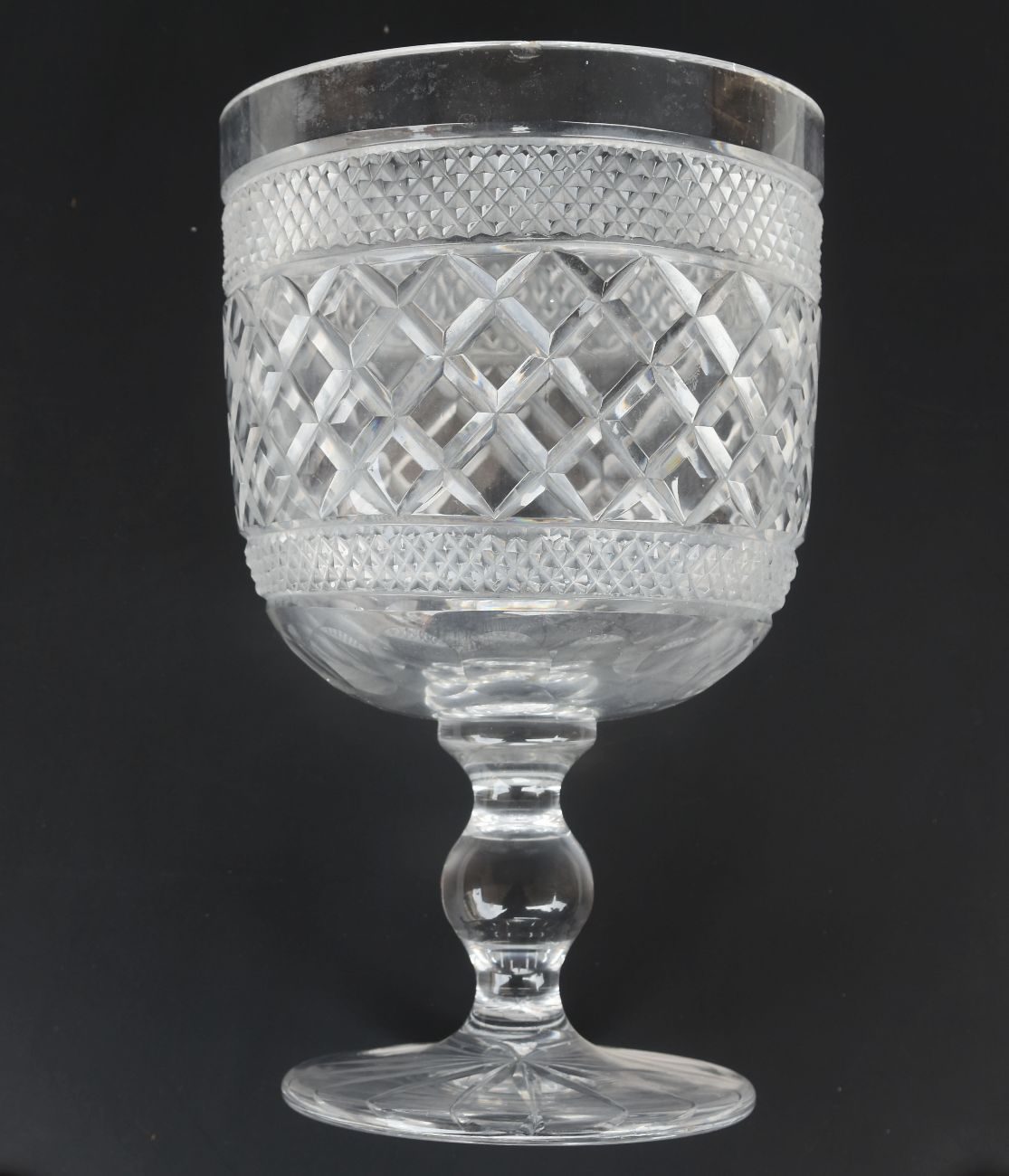 Coupe de mariage en cristal gravé époque XIXème