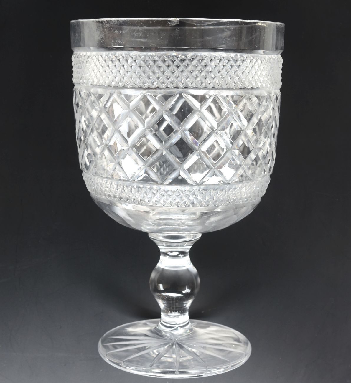 Coupe de mariage en cristal gravé époque XIXème