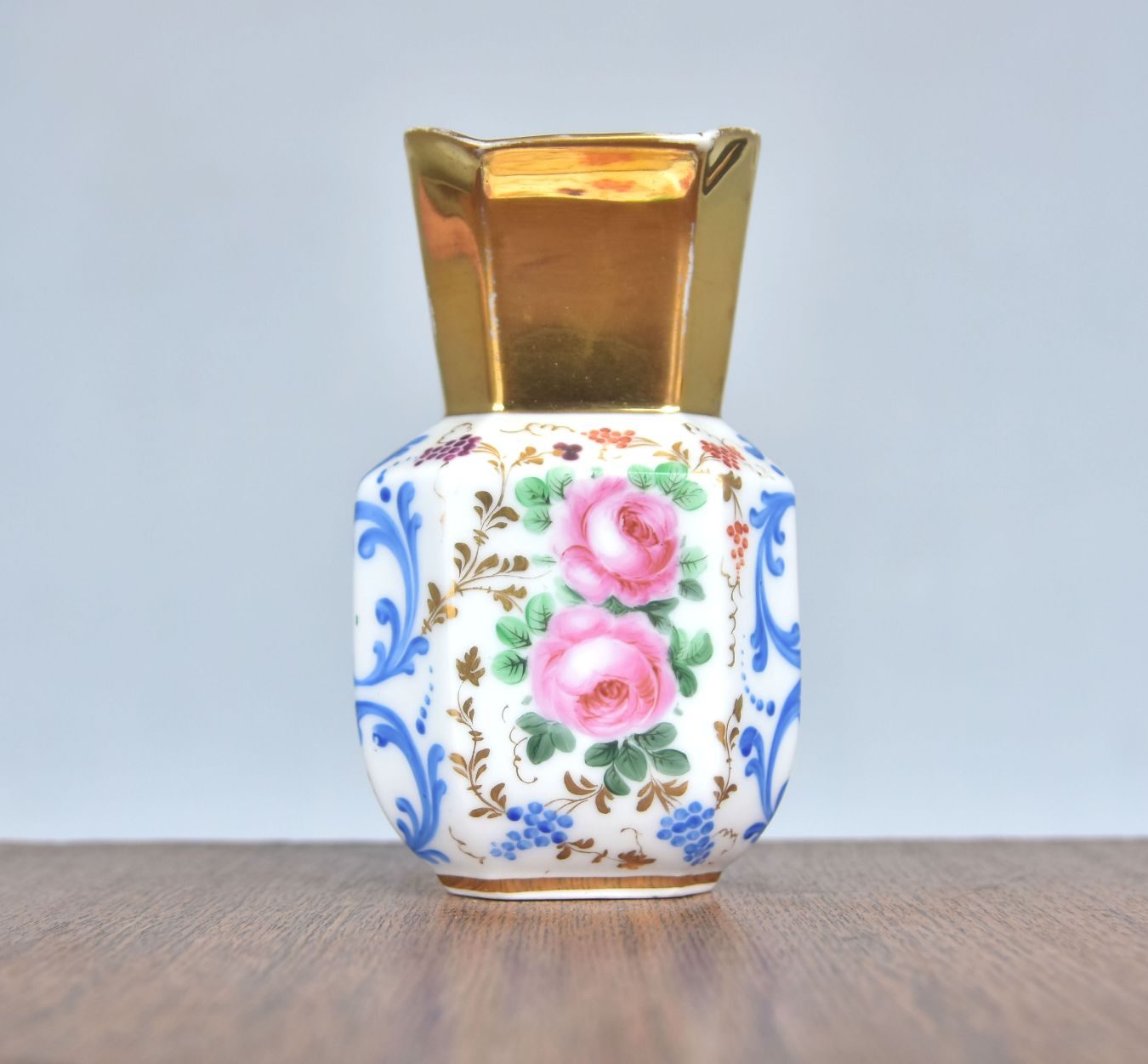 Bassin de toilette et son broc en porcelaine de Paris époque XIXème