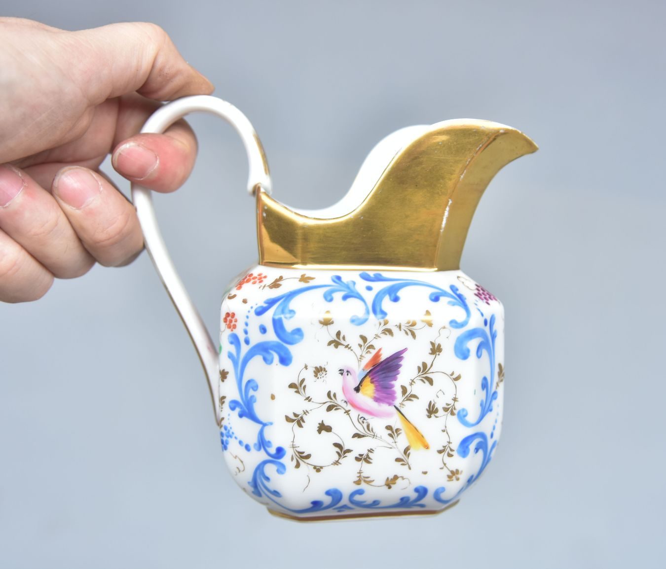 Bassin de toilette et son broc en porcelaine de Paris époque XIXème