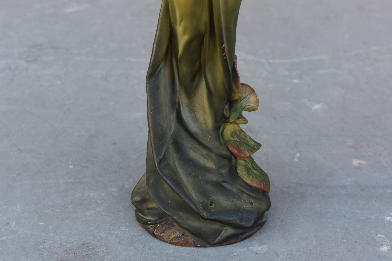 Statuette Art Nouveau vers 1900 par Luigi Vergnano "Les violettes" 