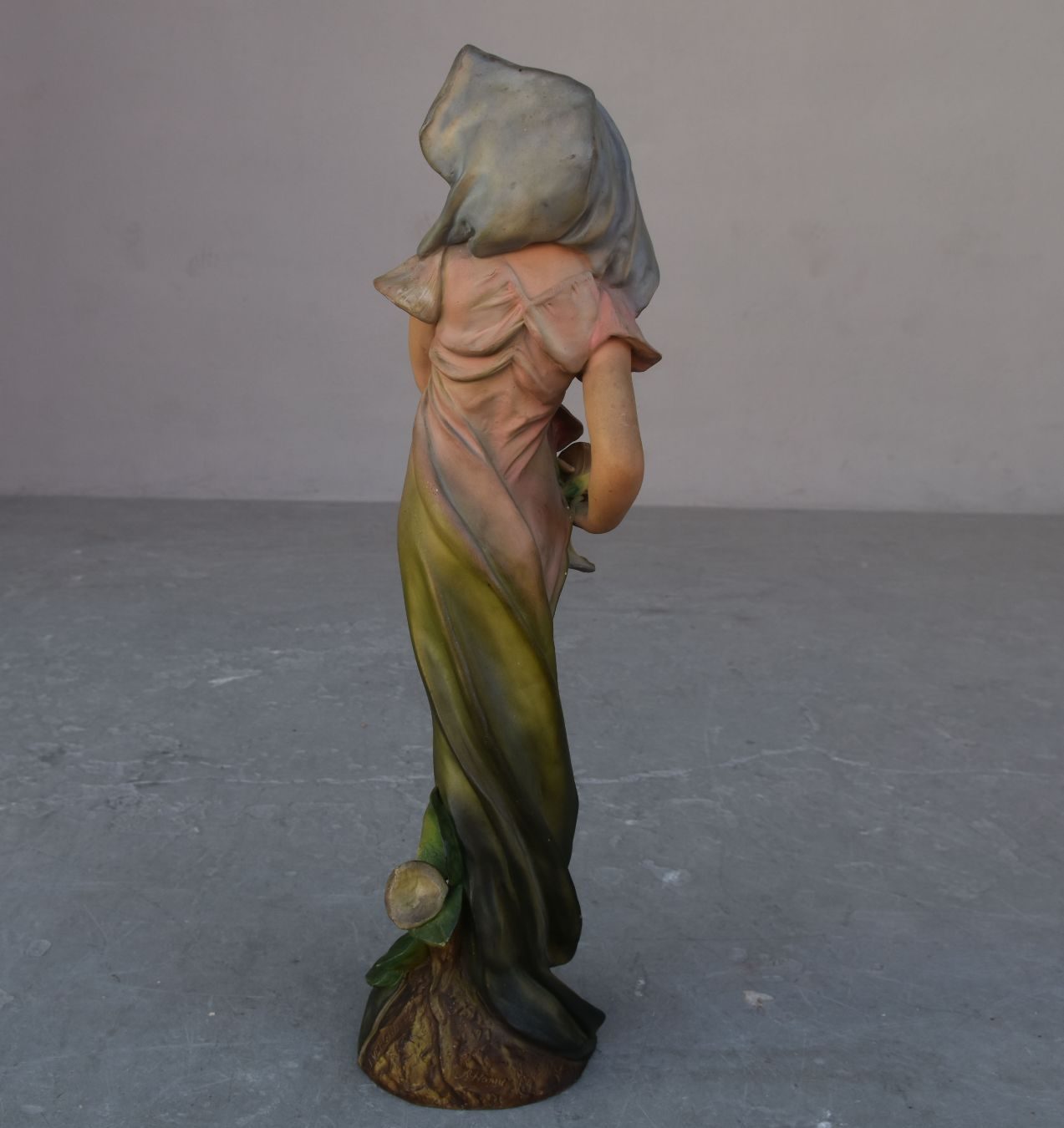 Statuette Art Nouveau vers 1900 par Luigi Vergnano "Les violettes" 