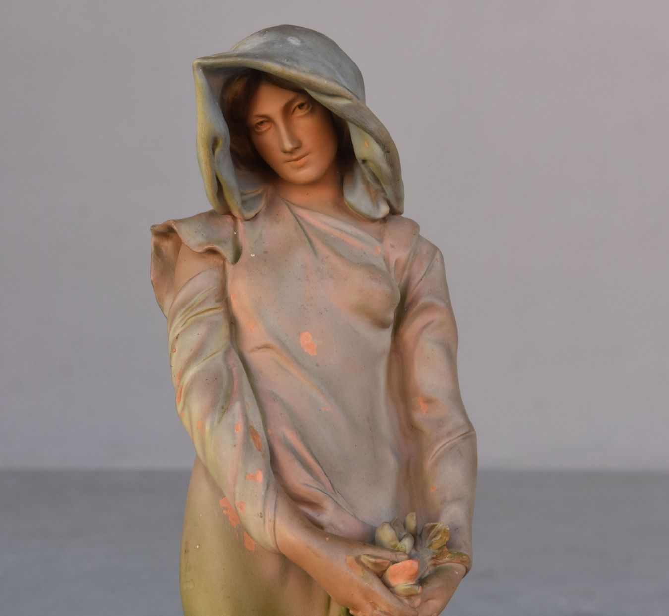 Statuette Art Nouveau vers 1900 par Luigi Vergnano "Les violettes" 