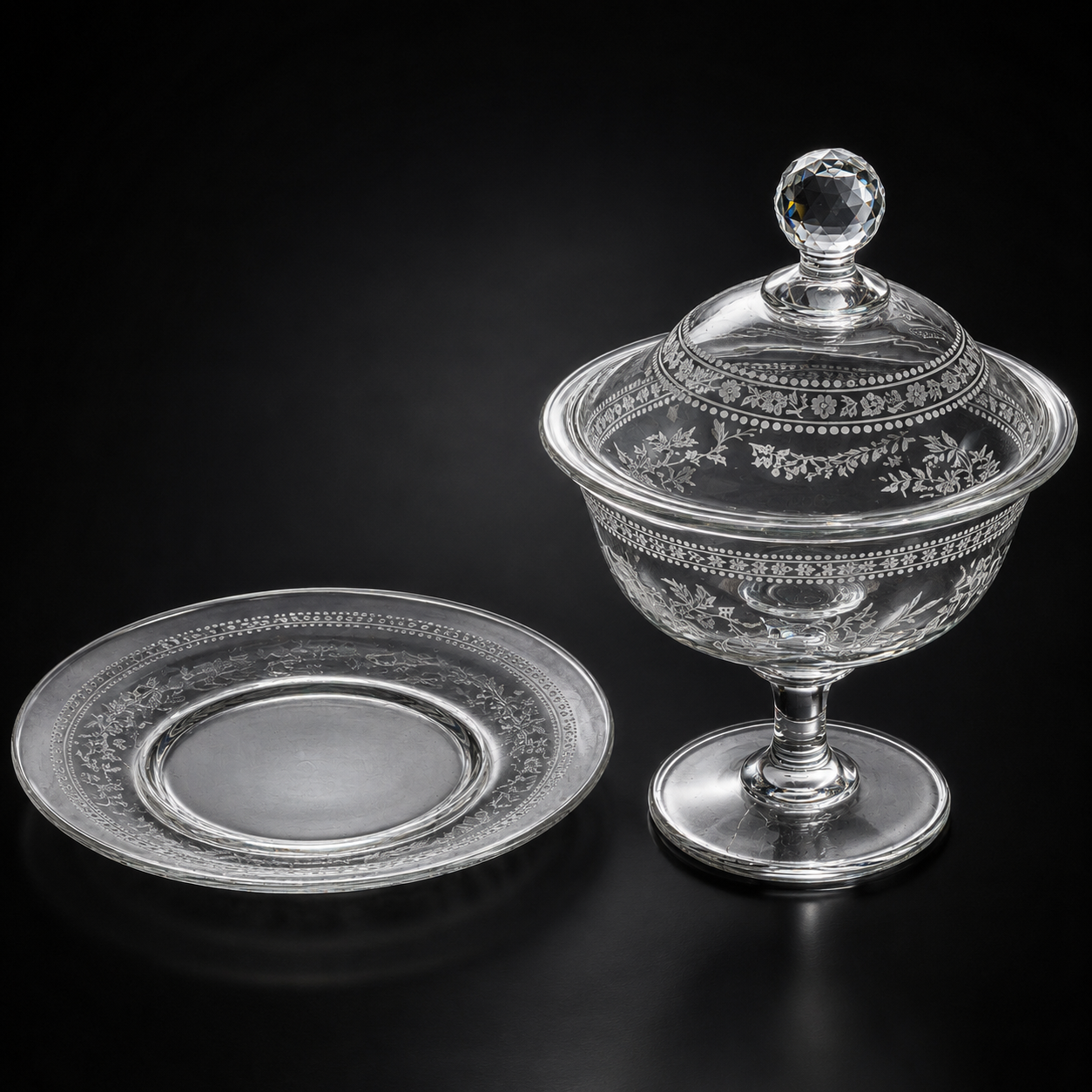 Bonbonnière cristal gravé  