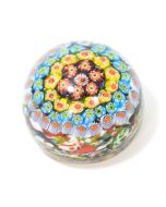 Presse-papier en sulfure type millefiori époque XIXème