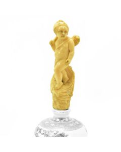 Pommeau d'ombrelle cupidon avec son carquois époque XVIIIème de dimension 8 cm