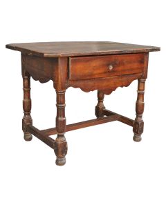 Table bureau Louis XIII en noyer époque XVIIIème