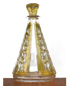 Carafe en verre de bohème jaune hauteur 30 cm