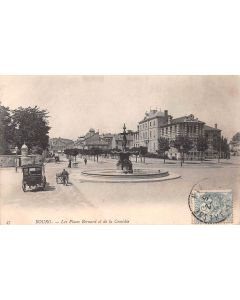 Carte postale ancienne - Bourg - Les places Bernard et de la Comédie (01)