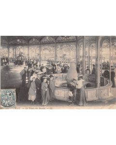 Carte postale ancienne - Vichy, le palais des sources 