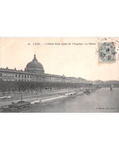 Carte postale ancienne - Lyon, l'hôtel Dieu (quai) sur le Rhône