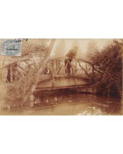 Carte postale ancienne - Homme au petit pont de bois (31)