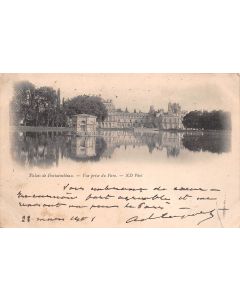 Carte postale ancienne - Fontainebleau, le palais, vue prise du parc