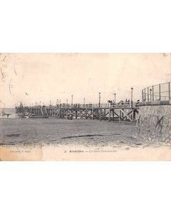 Carte postale ancienne - Arcachon, la promenade de la jetée