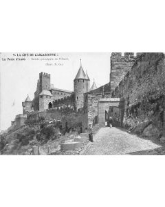Carte postale ancienne - Carcassonne, la porte d'Aude