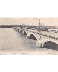 Carte postale ancienne - Bordeaux, perspective du pont