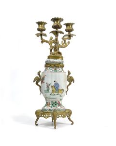 Chandeliers bronze et porcelaine chinoise famille verte 