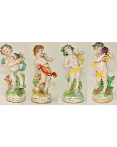 Jeunes garçons en porcelaine fin XIXème