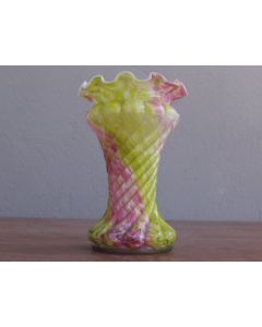 Vase en verre opalescent de Clichy ou Legras