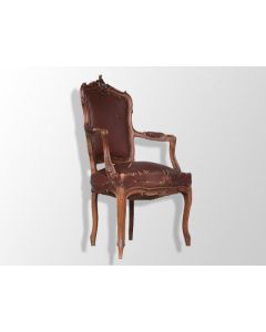 Fauteuils en noyer de style Louis XV (paire)