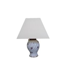 Lampe en porcelaine de Saxe hauteur 26 cm