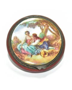 Poudrier médaillon peint scène galante émaillé d'époque XIXème