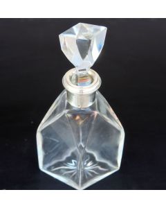 Carafe en cristal taillé bec argent Baccarat XIXème