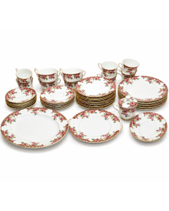Service en porcelaine maîtres porcelainiers Limougeauds