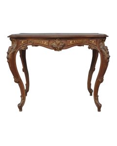 Table d'appoint en noyer sculpté style Louis XV et dorure