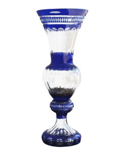 Vase en cristal doublé bleu taillé 61 cm H