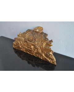 Élément de décoration sculpté en bois doré XVIIIème