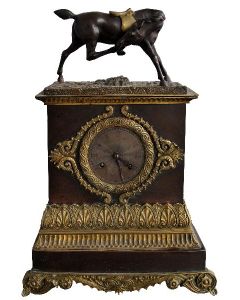 Pendule bronze Restauration XIXème au cheval